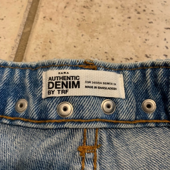 Zara TRF Authentic Denim Studded High Waist Cutoff Shorts - Size EUR 34 / US 02 - Picture 3 of 5